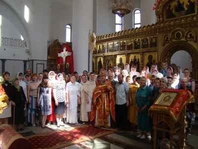 В Неделю святых Жен-Мироносиц в Брянском Кафедральном Соборе во Имя Святой Троицы состоялась соборная и конференция матушек Брянской Епархии