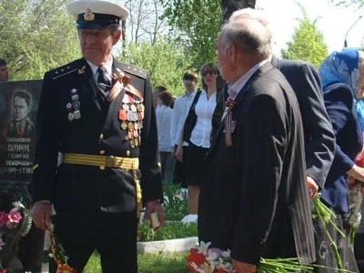 Всем воинам, павшим в боях Великой Отечественной Войны 1941-1945 гг. – ВЕЧНАЯ ПАМЯТЬ: У обелиска Воинам-героям, что на городском кладбище города Новозыбкова, совершена заупокойная панихида