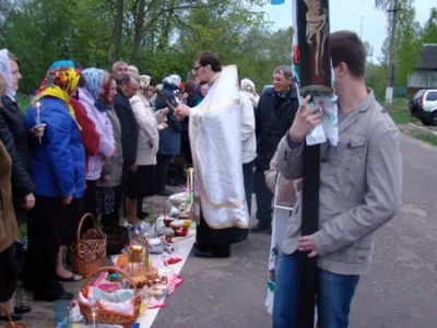 ХРИСТОС ВОСКРЕСЕ! Освящение пасхальных приношений совершено в селах Новозыбковского района