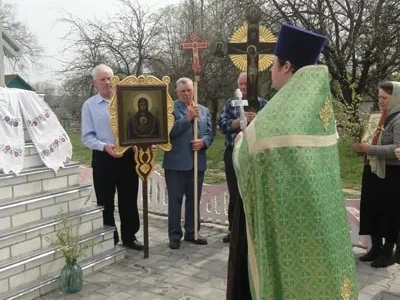 Благословен Грядущий во имя Господне! Осанна в вышних! (Мф.21:9) – впервые в селе Новые Бобовичи Новозыбковского благочиния Брянской Епархии совершено освящение ваий