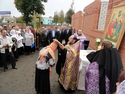 Губернатор Брянской области молился вместе с духовенством и Православными жителями Красногорского района Брянской области