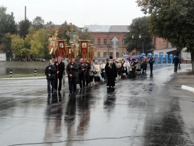 «Еще молимся о граде сем…и о всех верою живущих в нем ! » В День города Новозыбкова совершена молитва у Стелы отцам-основателям города