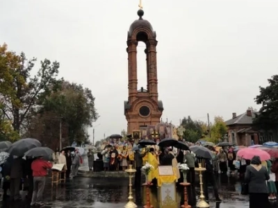 «Еще молимся о граде сем…и о всех верою живущих в нем ! » В День города Новозыбкова совершена молитва у Стелы отцам-основателям города