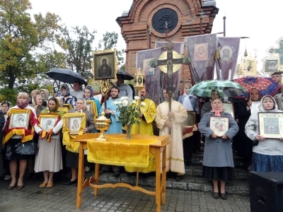 «Еще молимся о граде сем…и о всех верою живущих в нем ! » В День города Новозыбкова совершена молитва у Стелы отцам-основателям города