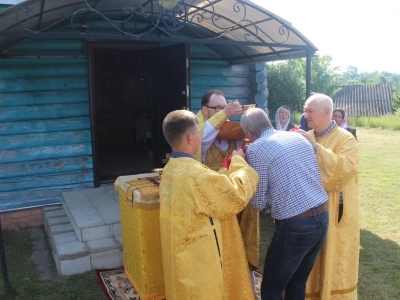 Молитва о возрождении святыни: вторая Божественная литургия за почти 100 лет совершена в селе Новое Место Новозыбковского благочиния