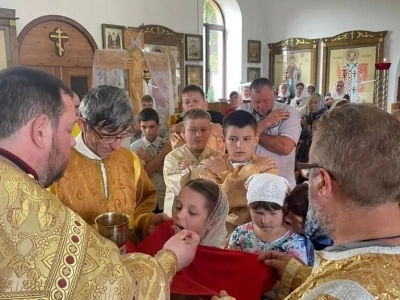 В День Крещения Руси в пгт Красная Гора совершено соборное торжественное Богослужение