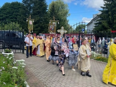 В День Крещения Руси в пгт Красная Гора совершено соборное торжественное Богослужение