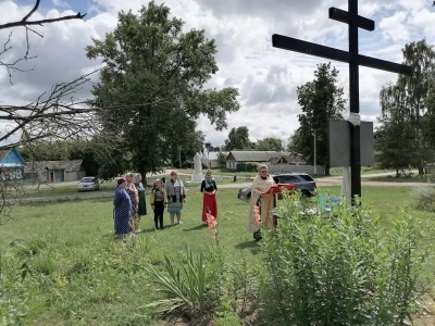 В День Крещения Руси в селе Катичи совершена молитва о воссоздании поруганного храма