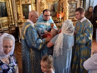 Архиерейское богослужение в Соборном храме Новозыбковского благочиния совершено в день чествования иконе Божией Матери