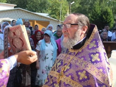 Сладкий праздник: Медовый спас в Новозыбковском благочинии