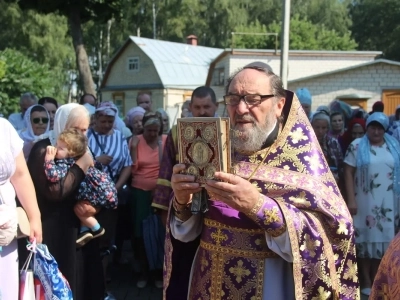 Сладкий праздник: Медовый спас в Новозыбковском благочинии