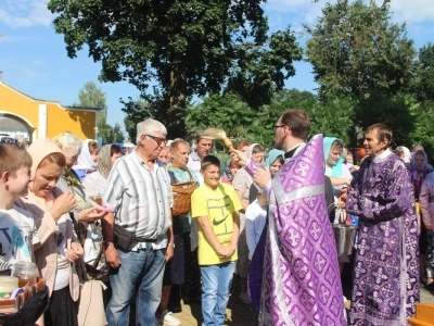 Сладкий праздник: Медовый спас в Новозыбковском благочинии