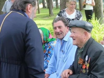 Сладкий праздник: Медовый спас в Новозыбковском благочинии