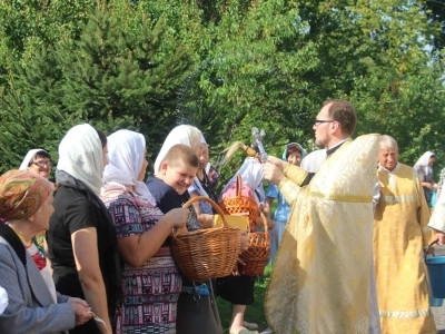 Величай, душе моя, на Фаворе преобразившагося Господа! Преображение Господне молитвенно почтили в Новозыбковском благочинии: Молитва в отдаленных приходах