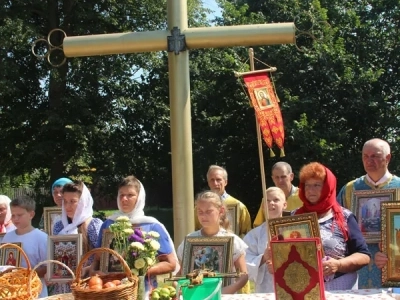 Величай, душе моя, на Фаворе преобразившагося Господа! Преображение Господне молитвенно почтили в Новозыбковском благочинии: Молитва в отдаленных приходах