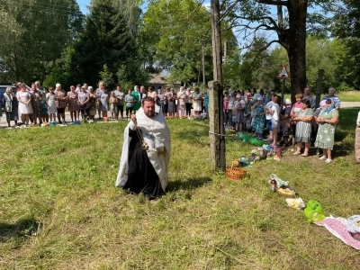 В Праздник Преображение Господне в пгт. Красная Гора и молитва о восстановлении поруганного храма в селе Медведи