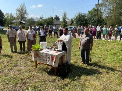 В Праздник Преображение Господне в пгт. Красная Гора и молитва о восстановлении поруганного храма в селе Медведи