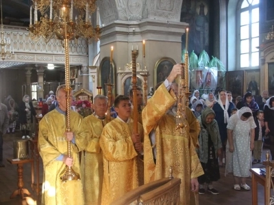 Сотрудники отделения МЧС города Новозыбкова посетили храм в день празднования иконе Божией Матери «Неопалимая Купина»