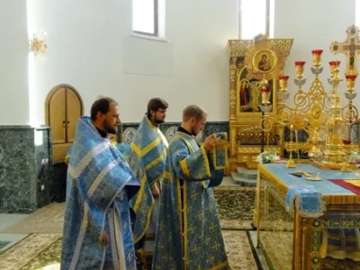 В Кафедральном соборе Брянской епархии Божественная литургия совершена духовенством Новозыбковского благочиния