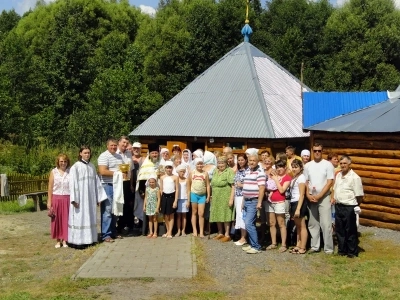 В день памяти Пророка Божия Илии совершен водосвятный Молебен на крупнейшем источнике Новозыбковского района Брянской области