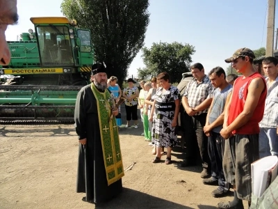 «Хлеб сердце человека укрепит» (Пс. 103:15) Труженики полей молились перед началом уборочной страды