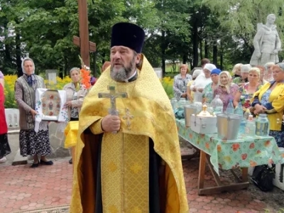 В селе Замишево Новозыбковского района совершено Молебное пение у Поклонного Креста