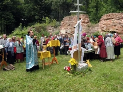 Моление ко Пресвятой Богородице пред иконою Ея, именуемой Казанская: водосвятные молебны в Новозыбковском благочинии