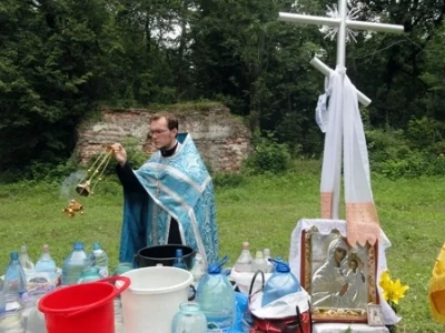 Моление ко Пресвятой Богородице пред иконою Ея, именуемой Казанская: водосвятные молебны в Новозыбковском благочинии