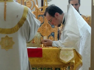 Преосвященный Александр, Епископ Брянский и Севский, за Божественной литургией в Брянском кафедральном соборе, совершил иерейскую хиротонию клирика Новозыбковского благочиния