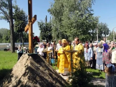 День Святой Руси: Благочинный Новозыбковского округа совершил молебное пение ко всем святым в земле Российской просиявшим