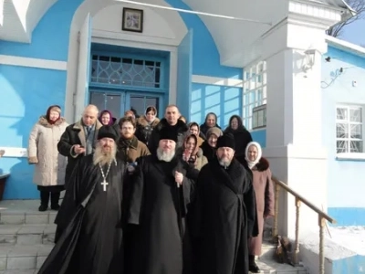 В день Праздника Сретения Господня, Епископ Брянский и Севский Александр совершил Божественную литургию в городе Новозыбкове, а также принял участие в Сретенских торжествах