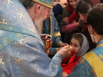 В день Праздника Сретения Господня, Епископ Брянский и Севский Александр совершил Божественную литургию в городе Новозыбкове, а также принял участие в Сретенских торжествах