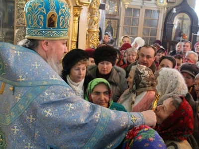 В день Праздника Сретения Господня, Епископ Брянский и Севский Александр совершил Божественную литургию в городе Новозыбкове, а также принял участие в Сретенских торжествах