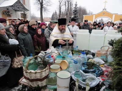 День Богоявления в Новозыбкове: Святая вода подается в каждый дом!