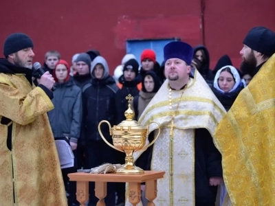 Священнослужители Новозыбковского благочиния приняли участие в открытии памятного знака меценату князю Николаю Дмитриевичу Долгорукову, установленному на территории Новозыбковского филиала Брянского государственного аграрного университета