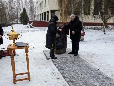 Священнослужители Новозыбковского благочиния приняли участие в открытии памятного знака меценату князю Николаю Дмитриевичу Долгорукову, установленному на территории Новозыбковского филиала Брянского государственного аграрного университета