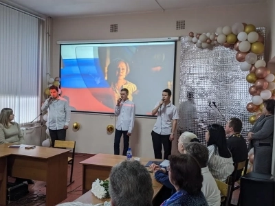 Ответственный по работе с молодежью в Клинцовской епархии принял участие в Часе патриотизма, проведенном для студентов Новозыбковского сельскохозяйственного техникума Ответственный по работе с молодежью в Клинцовской епархии принял участие в Часе патриотизма, проведенном для студентов Новозыбковского сельскохозяйственного техникума
