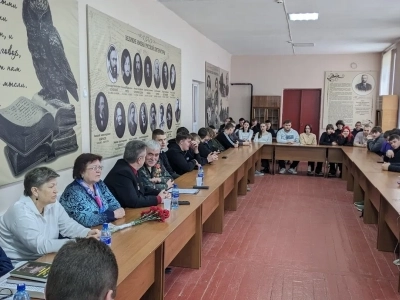 Ответственный по работе с молодежью в Клинцовской епархии принял участие в Часе патриотизма, проведенном для студентов Новозыбковского сельскохозяйственного техникума Ответственный по работе с молодежью в Клинцовской епархии принял участие в Часе патриотизма, проведенном для студентов Новозыбковского сельскохозяйственного техникума