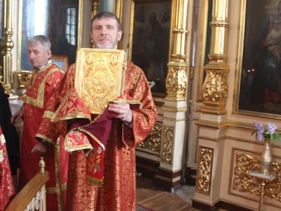 Участники студии «Шарм» города Новозыбкова поздравили прихожанок храма в честь Чуда Архистратига Михаила в Хонех города Новозыбкова с православным женским днем Участники студии «Шарм» города Новозыбкова поздравили прихожанок храма в честь Чуда Архистратига Михаила в Хонех города Новозыбкова с православным женским днем