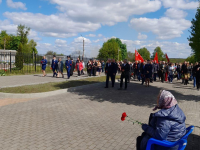 Настоятель храма во Имя Святой Троицы пгт Красная Гора Новозыбковского церковного округа Клинцовской епархии принял участие в памятных мероприятиях, состоявшихся в поселке, посвященных 80-летию Победы в Великой Отечественной войне Настоятель храма во Имя Святой Троицы пгт Красная Гора Новозыбковского церковного округа Клинцовской епархии принял участие в памятных мероприятиях, состоявшихся в поселке, посвященных 80-летию Победы в Великой Отечественной войне