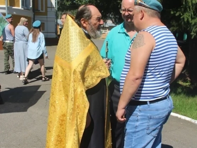 Молитва о воздушно-десантном воинстве Российском, в день памяти Пророка Божия Илии, совершена в Соборном храме Новозыбковского благочиния Молитва о воздушно-десантном воинстве Российском, в день памяти Пророка Божия Илии, совершена в Соборном храме Новозыбковского благочиния