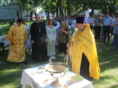 Сладкий праздник: Медовый спас в Новозыбковском благочинии Сладкий праздник: Медовый спас в Новозыбковском благочинии