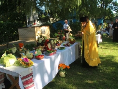 Сладкий праздник: Медовый спас в Новозыбковском благочинии Сладкий праздник: Медовый спас в Новозыбковском благочинии