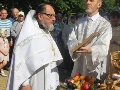 В День празднования Преображения Господня, священник посетил постояльцев АНО «Центр помощи пожилым людям и инвалидам «Мы вместе» города Новозыбкова В День празднования Преображения Господня, священник посетил постояльцев АНО «Центр помощи пожилым людям и инвалидам «Мы вместе» города Новозыбкова