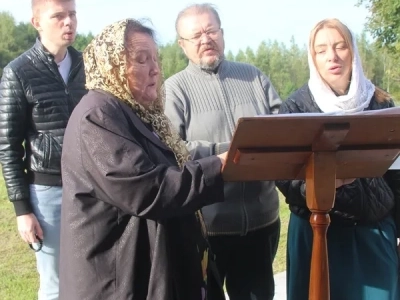Молитва о возрождении святыни. На месте разрушенного храма селе Новое Место Новозыбковского благочиния вновь совершена Божественная литургия