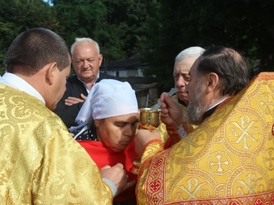 Молитва о возрождении святыни. На месте разрушенного храма селе Новое Место Новозыбковского благочиния вновь совершена Божественная литургия