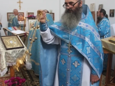 Молитва о воссоздании святыни: в день празднования иконе Божией Матери, именуемой «Беседная», у стен руинированного Николаевского монастыря, что в селе Каташин, совершена уже третья Божественная литургия