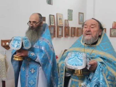 Молитва о воссоздании святыни: в день празднования иконе Божией Матери, именуемой «Беседная», у стен руинированного Николаевского монастыря, что в селе Каташин, совершена уже третья Божественная литургия