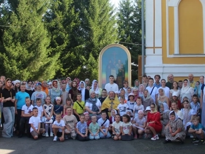 В школу, помолясь! В храмах Новозыбковского благочиния совершены Молебные пения на начало учения отроков В школу, помолясь! В храмах Новозыбковского благочиния совершены Молебные пения на начало учения отроков