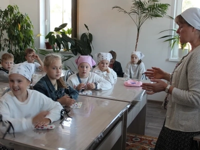 Начало нового учебного года в воскресной школе при храме в честь Рождества Пресвятой Богородицы г. Новозыбков Начало нового учебного года в воскресной школе при храме в честь Рождества Пресвятой Богородицы г. Новозыбков